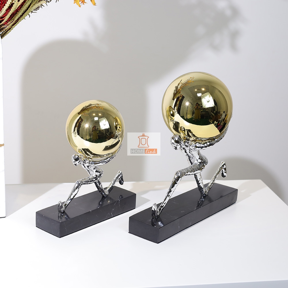 Современное искусство, абстрактные персонажи, спинные шары.