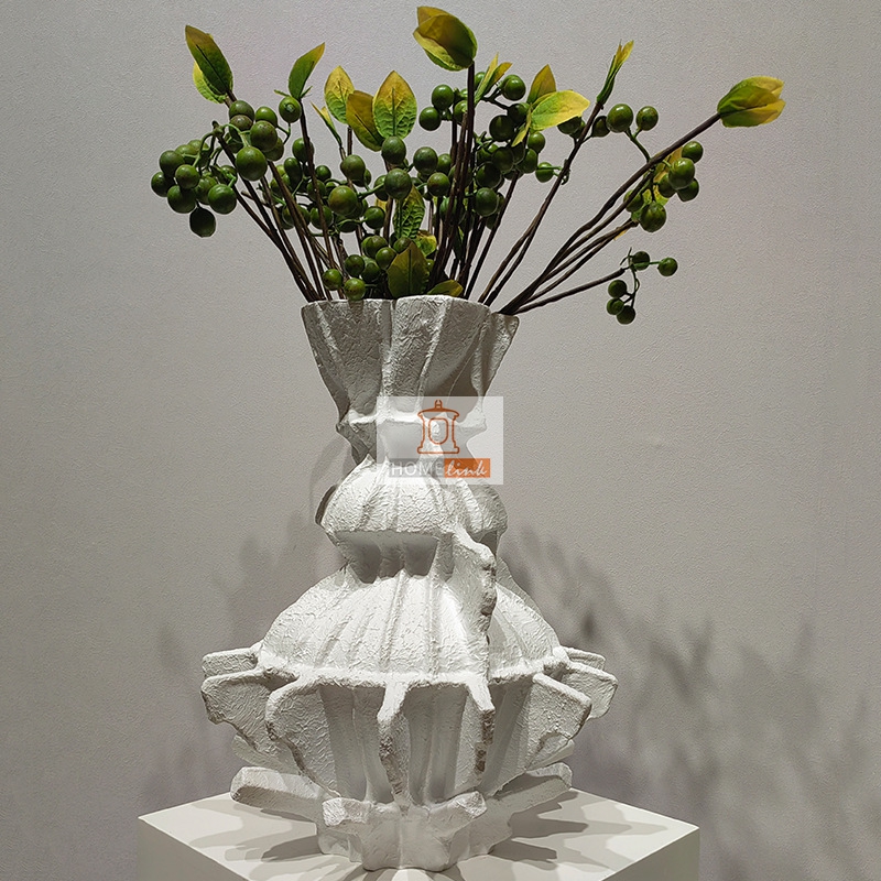 Modern minimalist white art resin decorative vase