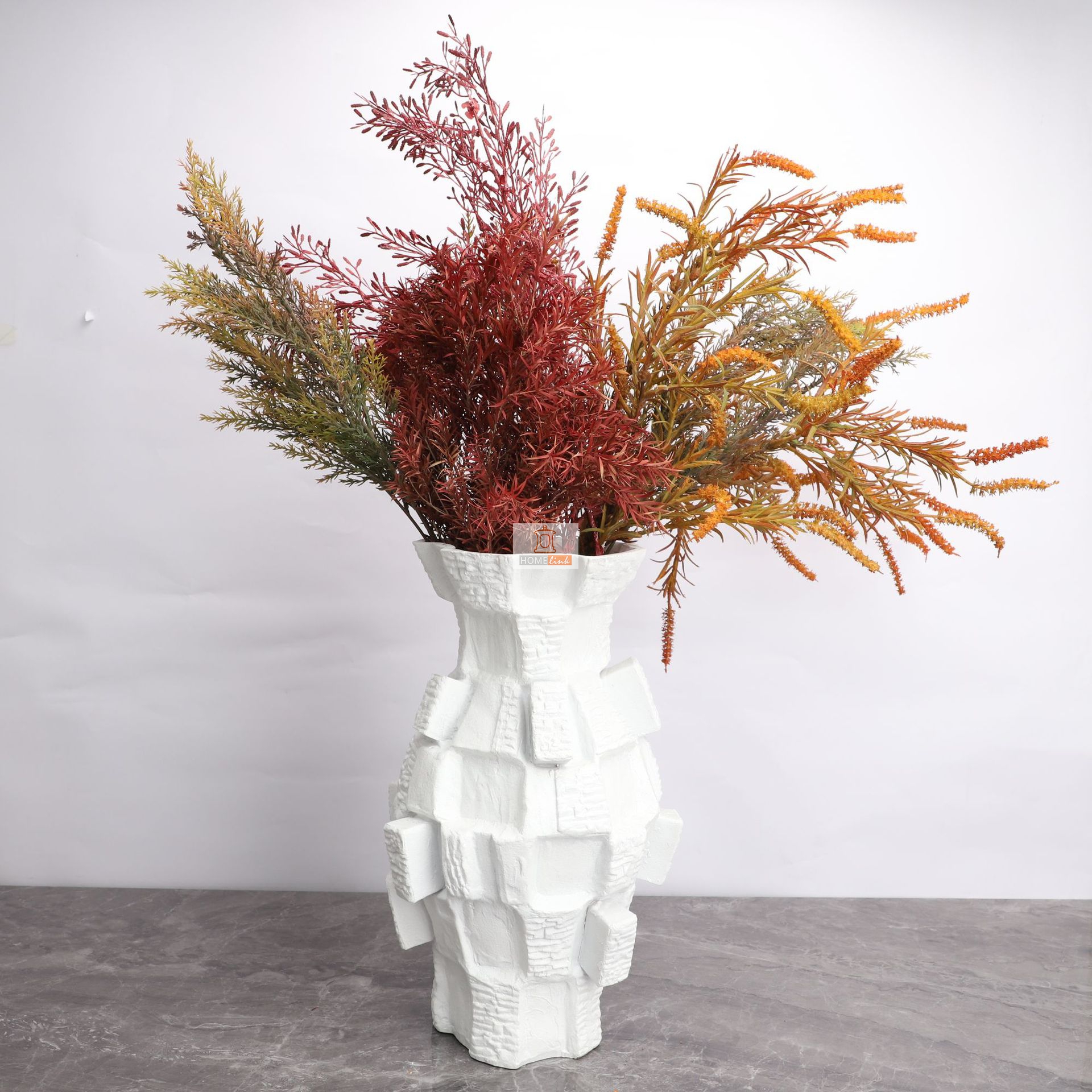 European minimalist and creative concave convex resin vase