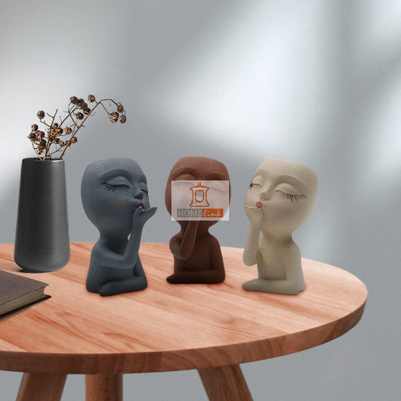 Nordic style women's talk flying kiss style light luxury vase