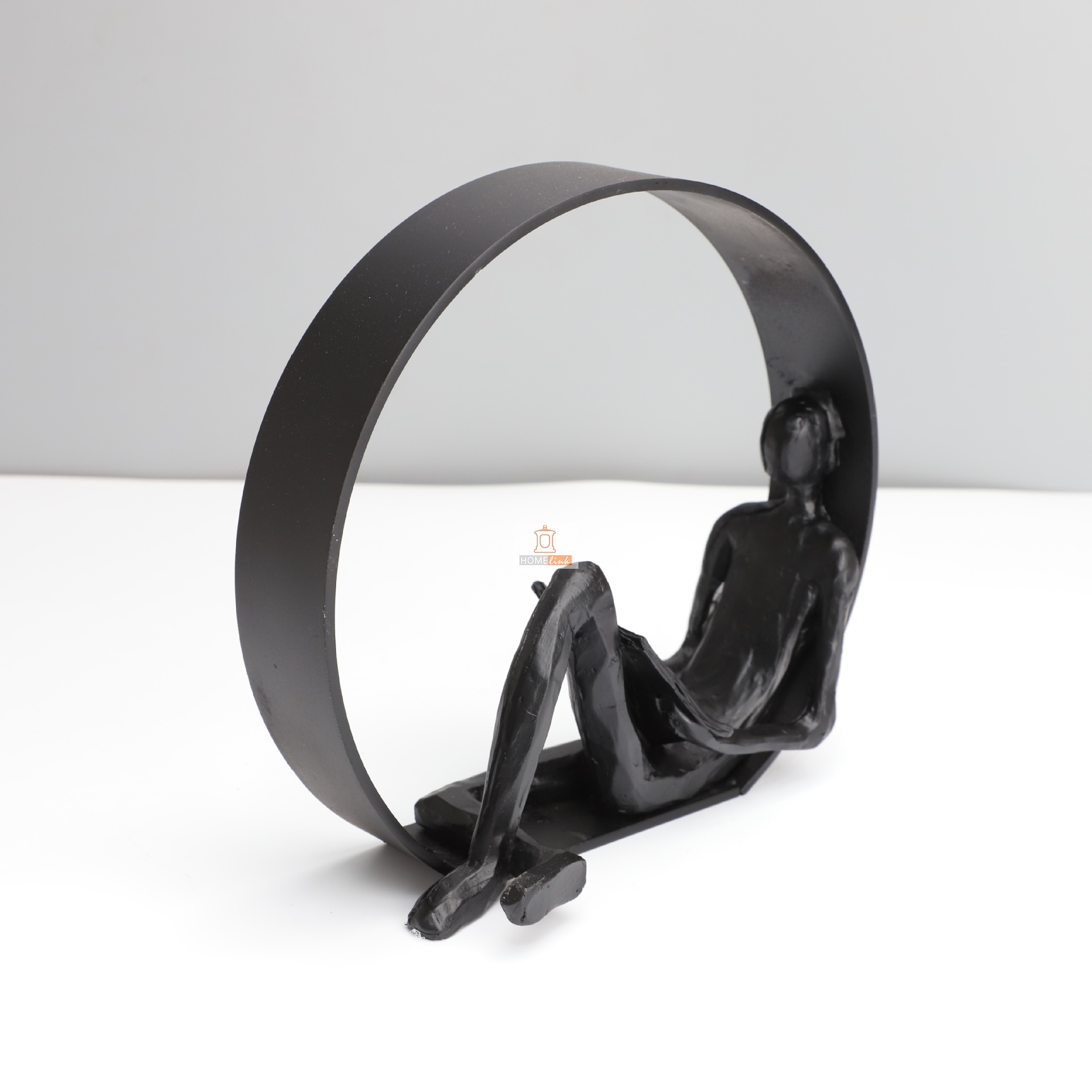 Creative resin ornaments for European style reading characters