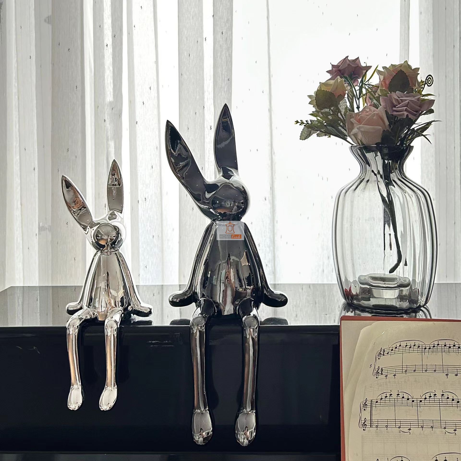 Simple and luxurious rabbit sitting style ornaments