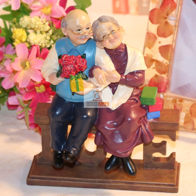 Romantic style elderly couple style ornaments