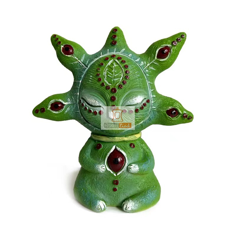 Three eyed alien animal home decoration